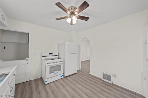 2917 Kirby Avenue NE Canton OH 44705