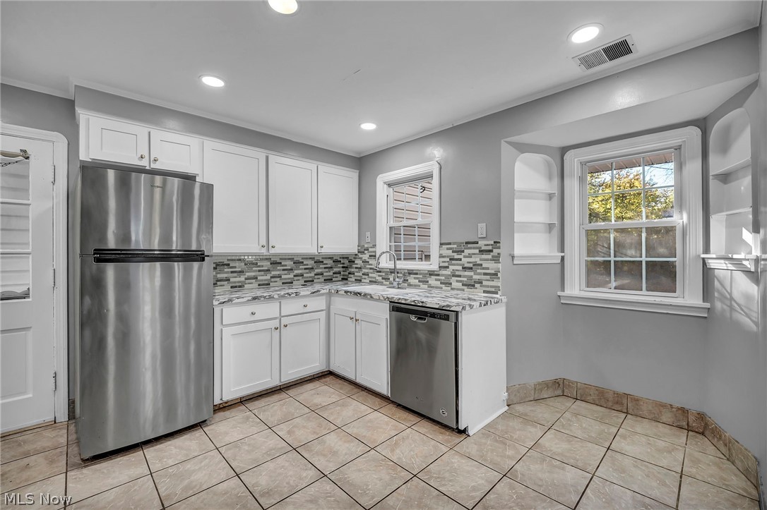 4386 Ardmore Road South Euclid OH 44121