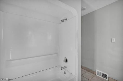 4386 Ardmore Road South Euclid OH 44121