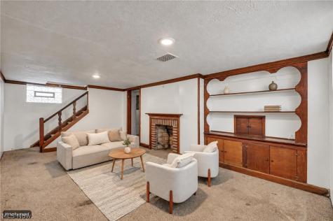 4386 Ardmore Road South Euclid OH 44121