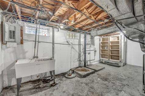 4386 Ardmore Road South Euclid OH 44121