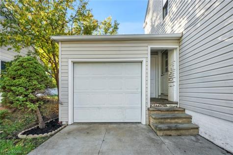 4386 Ardmore Road South Euclid OH 44121