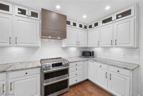 11051 Trenton Road NW Uniontown OH 44685