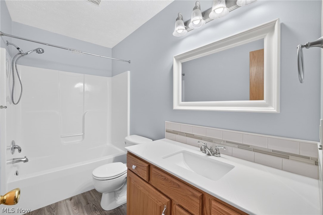 11051 Trenton Road NW Uniontown OH 44685
