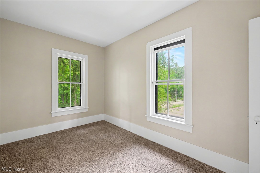 1740 W Comet Road New Franklin OH 44216