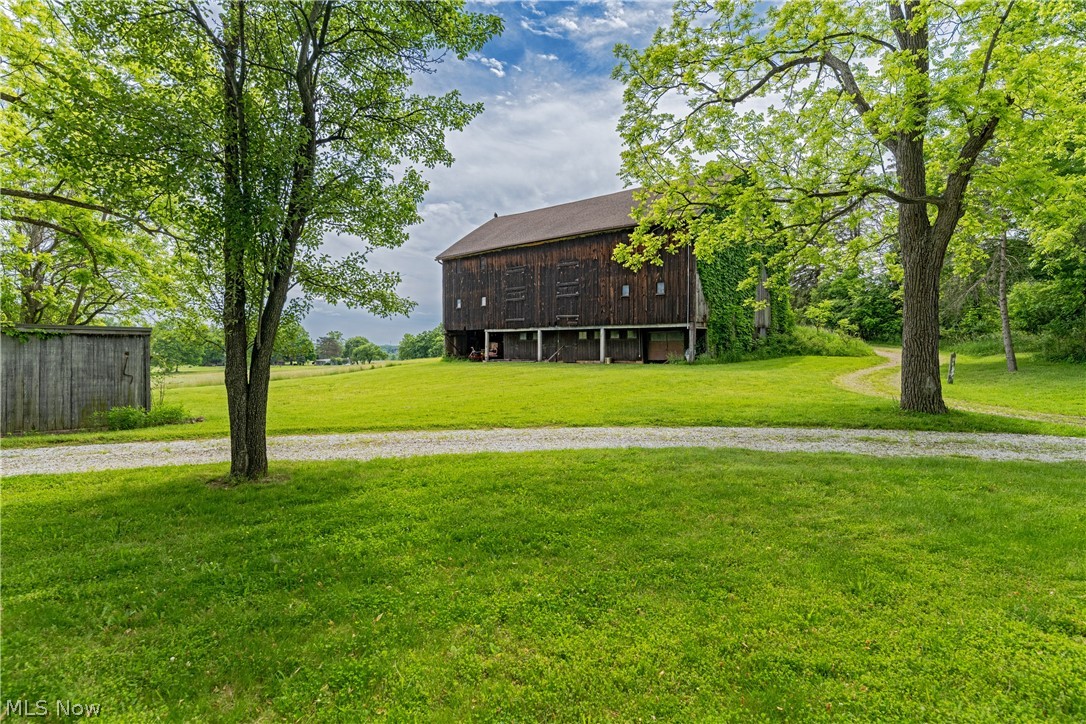 1740 W Comet Road New Franklin OH 44216