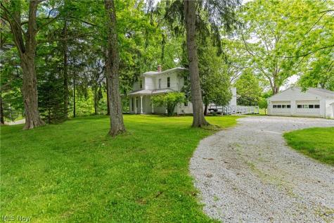 1740 W Comet Road New Franklin OH 44216