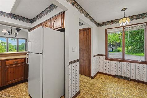 1740 W Comet Road New Franklin OH 44216