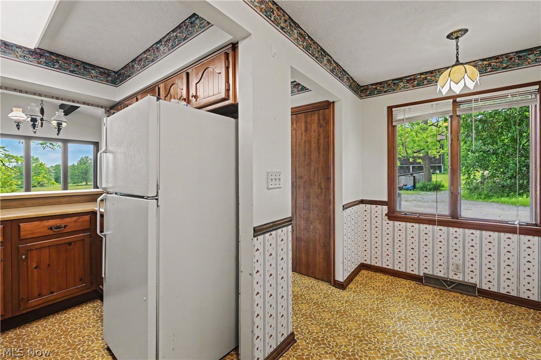 1740 W Comet Road New Franklin OH 44216