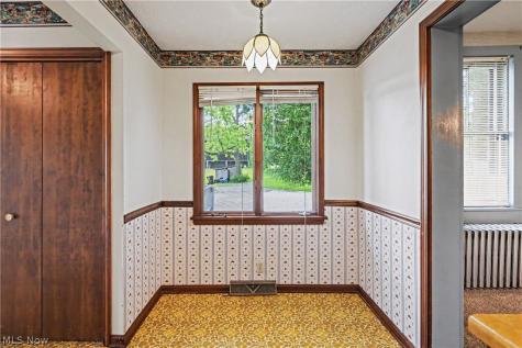 1740 W Comet Road New Franklin OH 44216