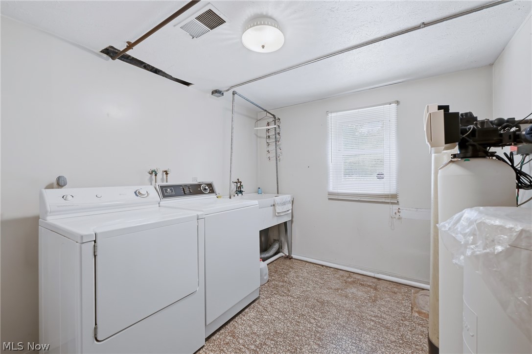 4874 Logan Way Hubbard OH 44425