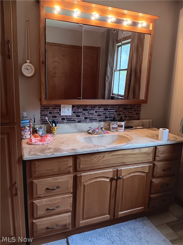 12670 Long Street Byesville OH 43723