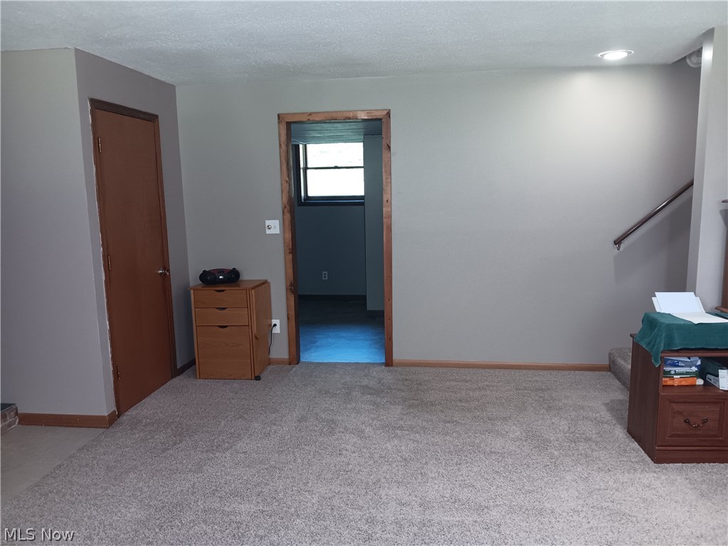 12670 Long Street Byesville OH 43723