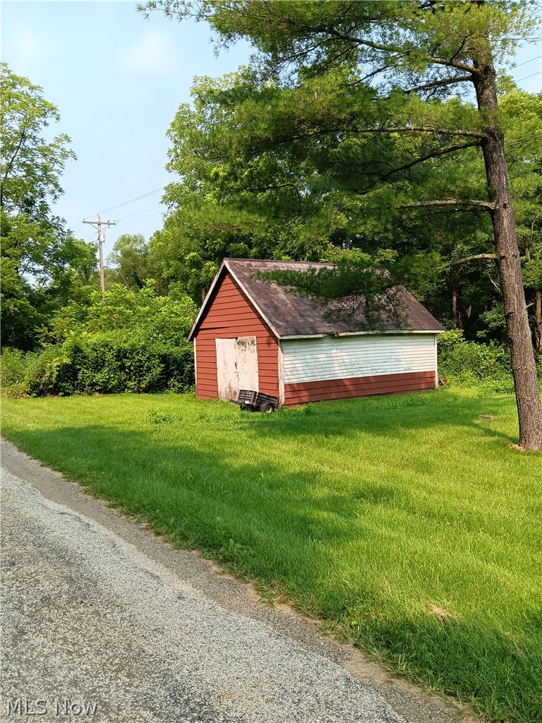 12670 Long Street Byesville OH 43723