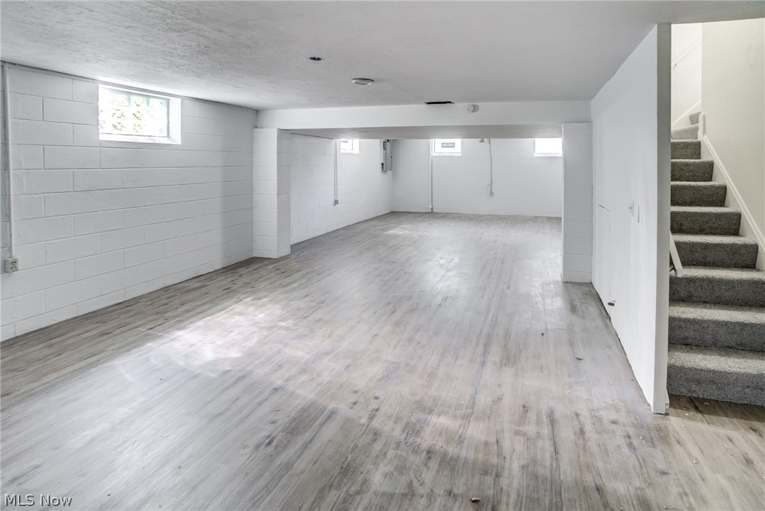 18212 Cornwall Road Cleveland OH 44119
