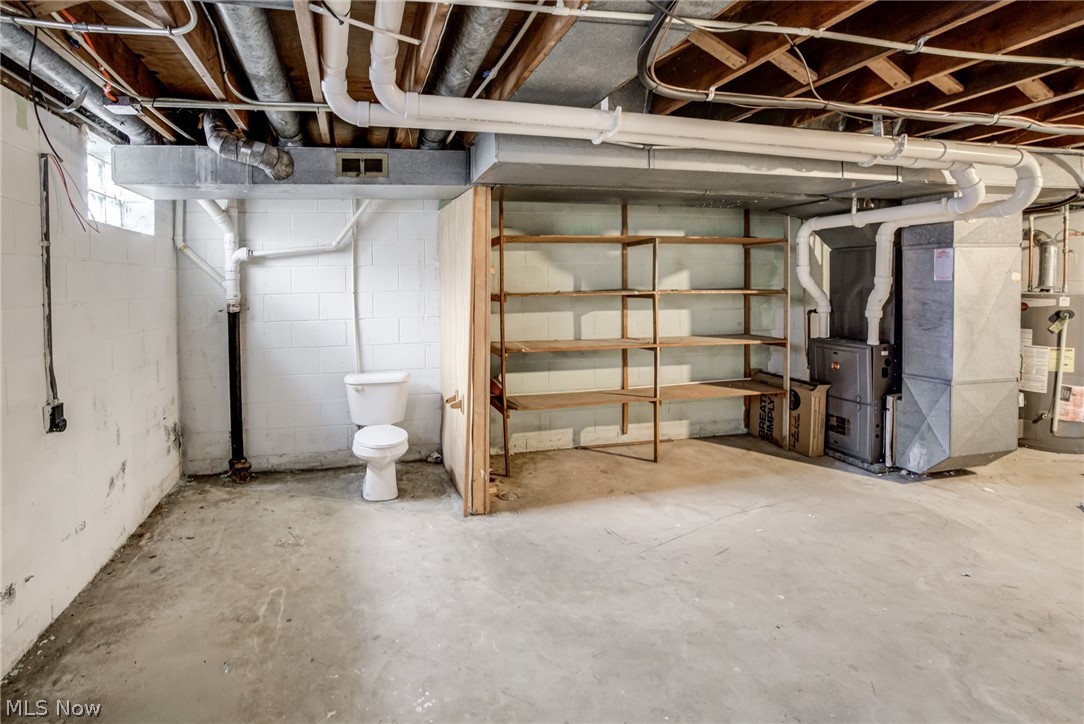 18212 Cornwall Road Cleveland OH 44119