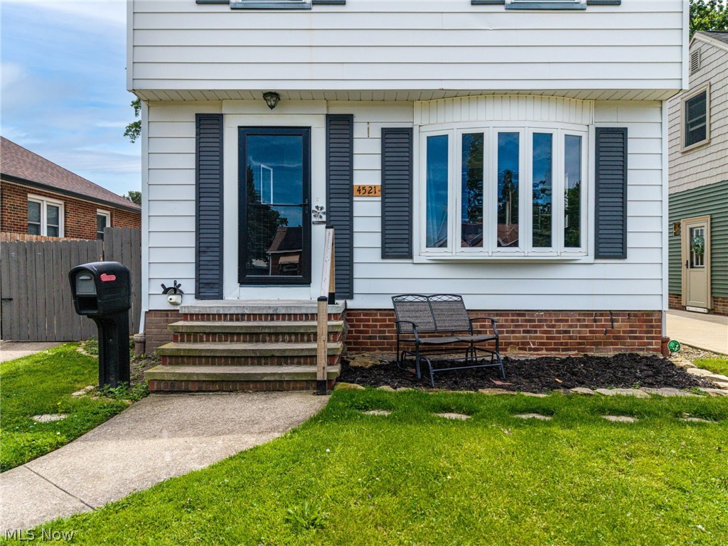 4521 Torrington Avenue Parma OH 44134