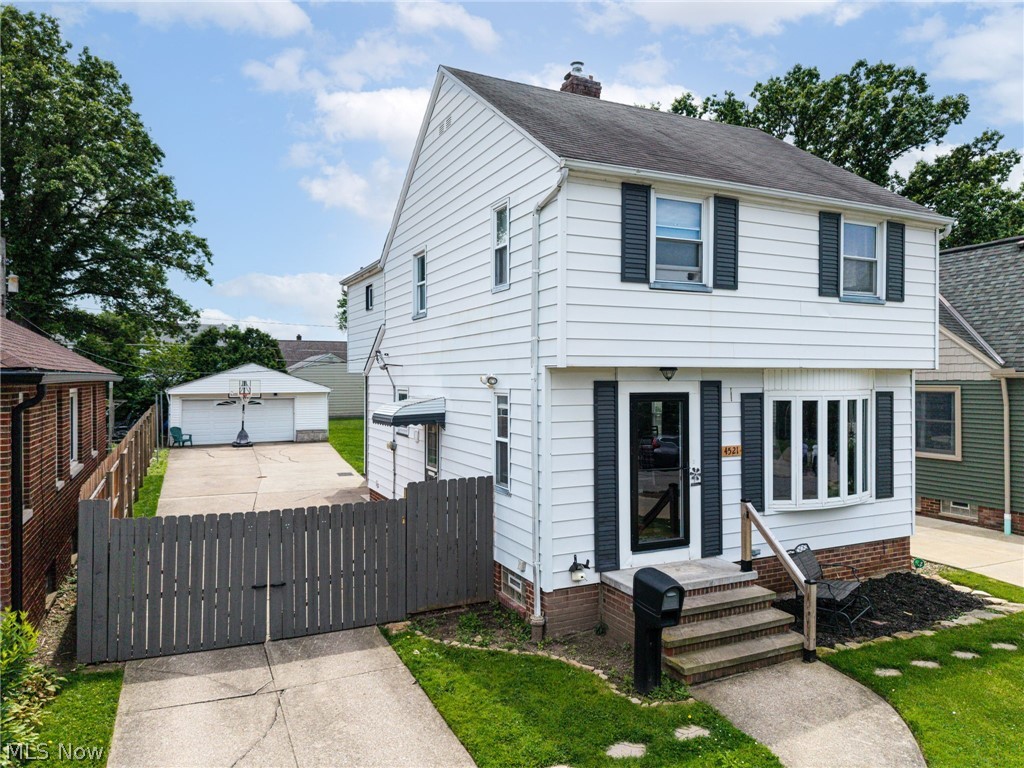4521 Torrington Avenue Parma OH 44134