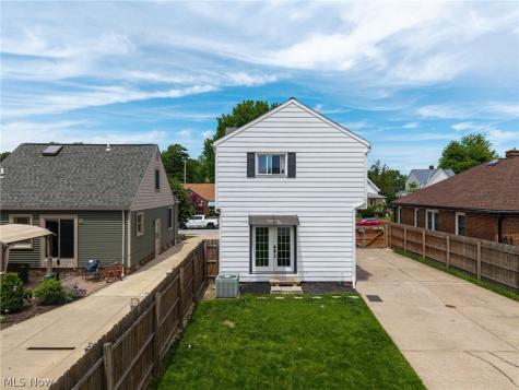 4521 Torrington Avenue Parma OH 44134