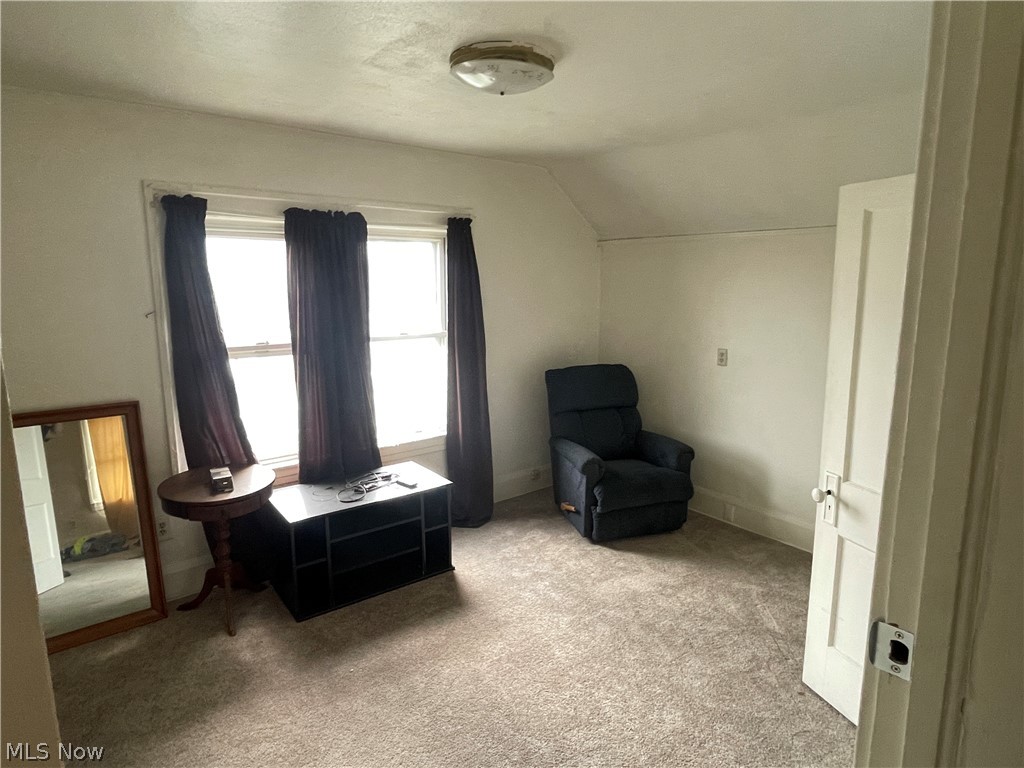 97 Creed Street Struthers OH 44471