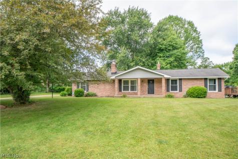 6125 Coyla Avenue NW Canal Fulton OH 44614