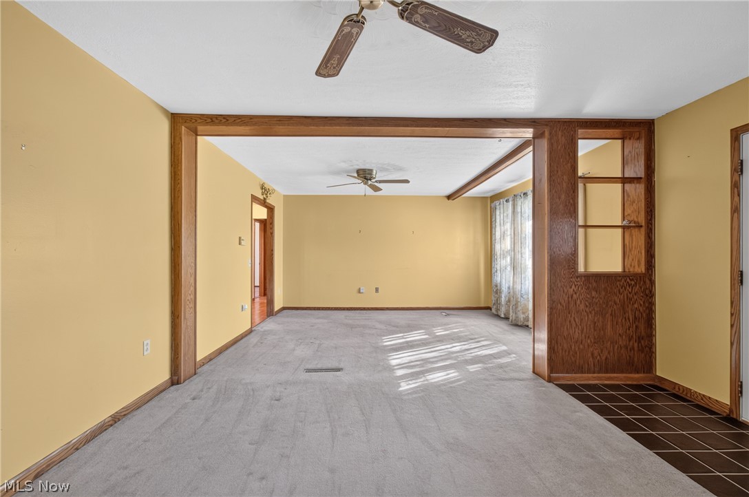 445 W 7th Street Zoar OH 44697