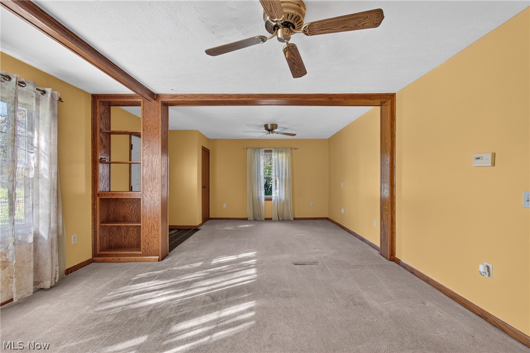 445 W 7th Street Zoar OH 44697
