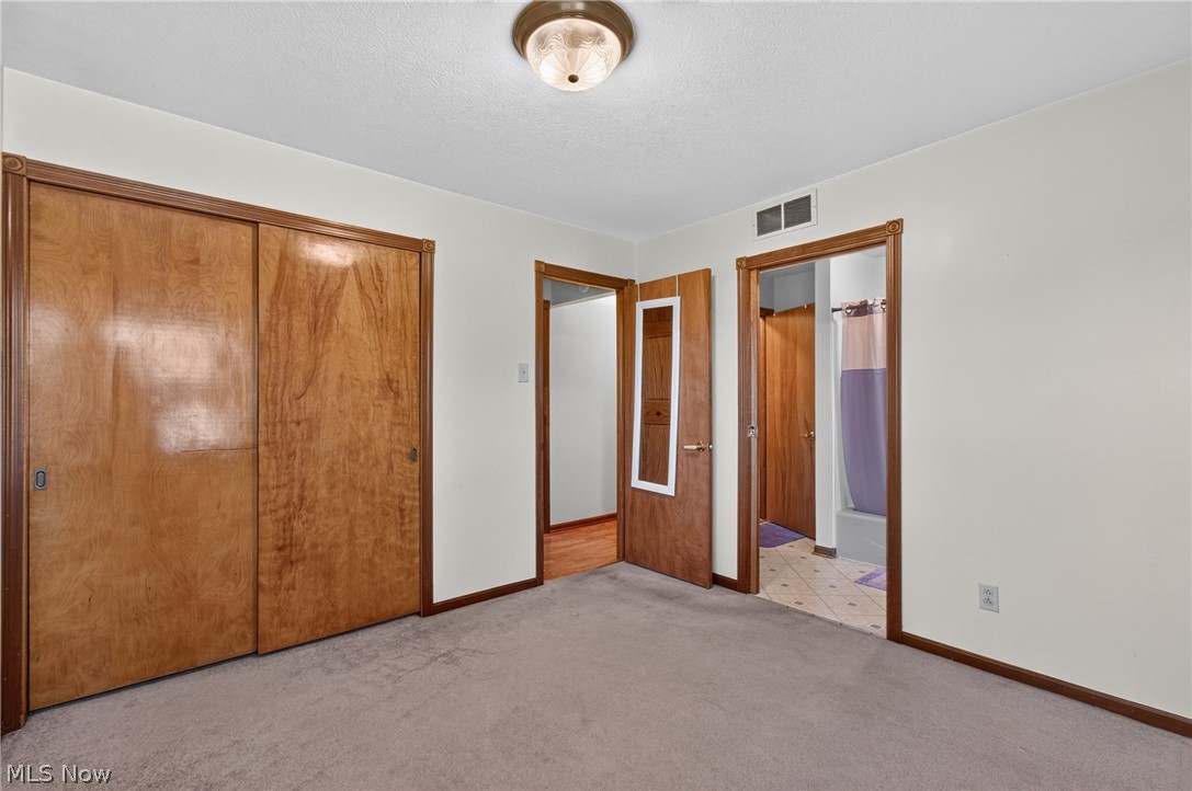 445 W 7th Street Zoar OH 44697
