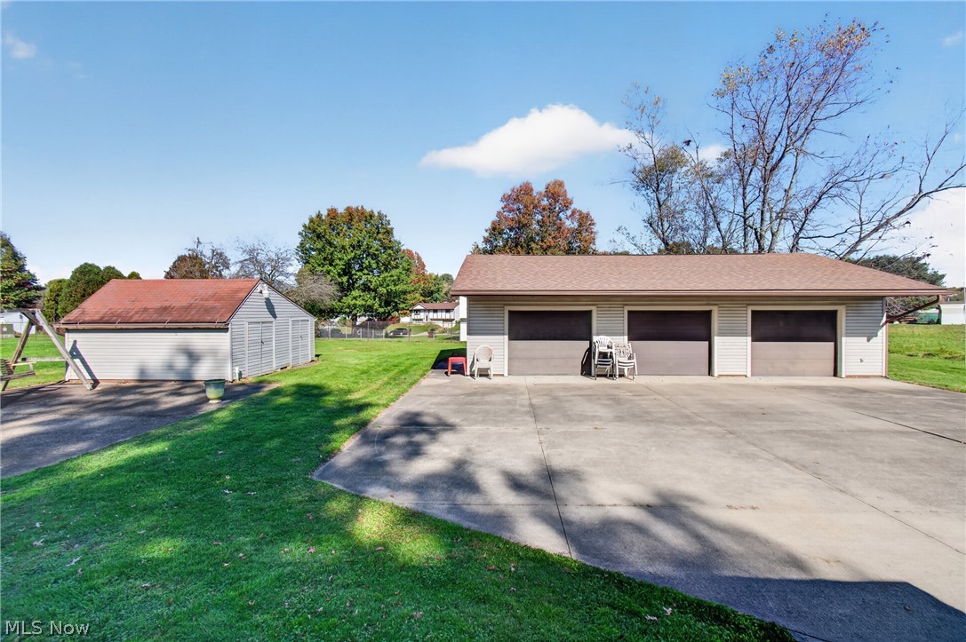 445 W 7th Street Zoar OH 44697