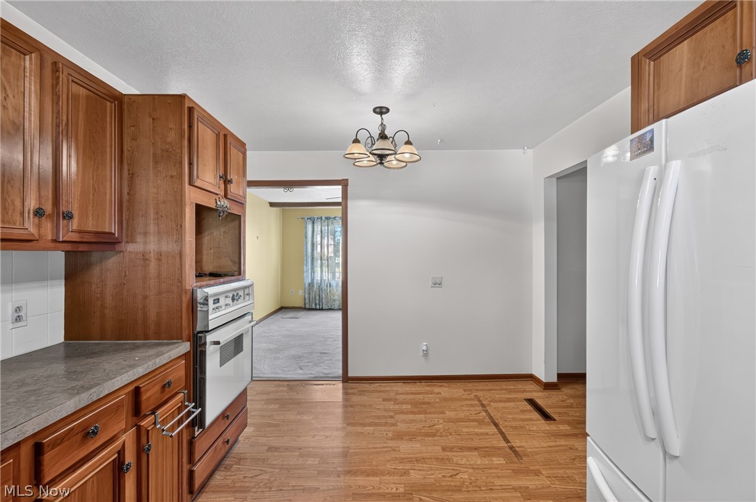 445 W 7th Street Zoar OH 44697