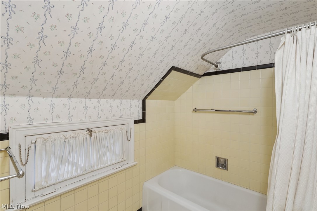 612 Ardleigh Drive Akron OH 44303