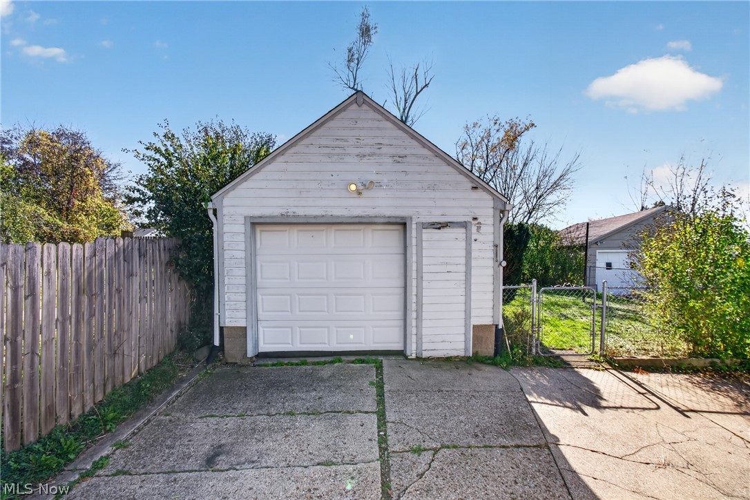 64 Palmetto Avenue Akron OH 44301