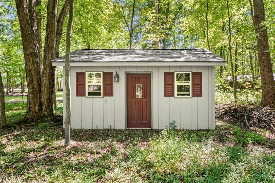 5184 N Barton Road North Ridgeville OH 44039