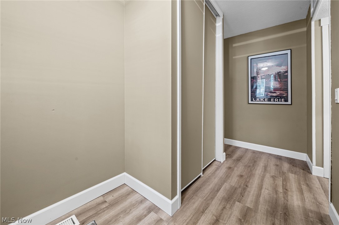 5184 N Barton Road North Ridgeville OH 44039