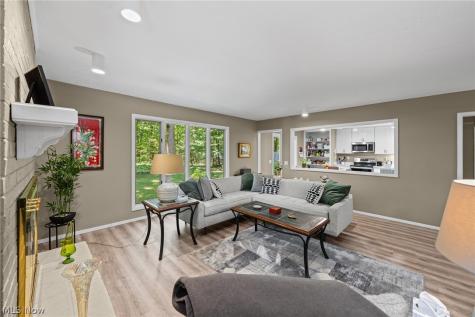 5184 N Barton Road North Ridgeville OH 44039