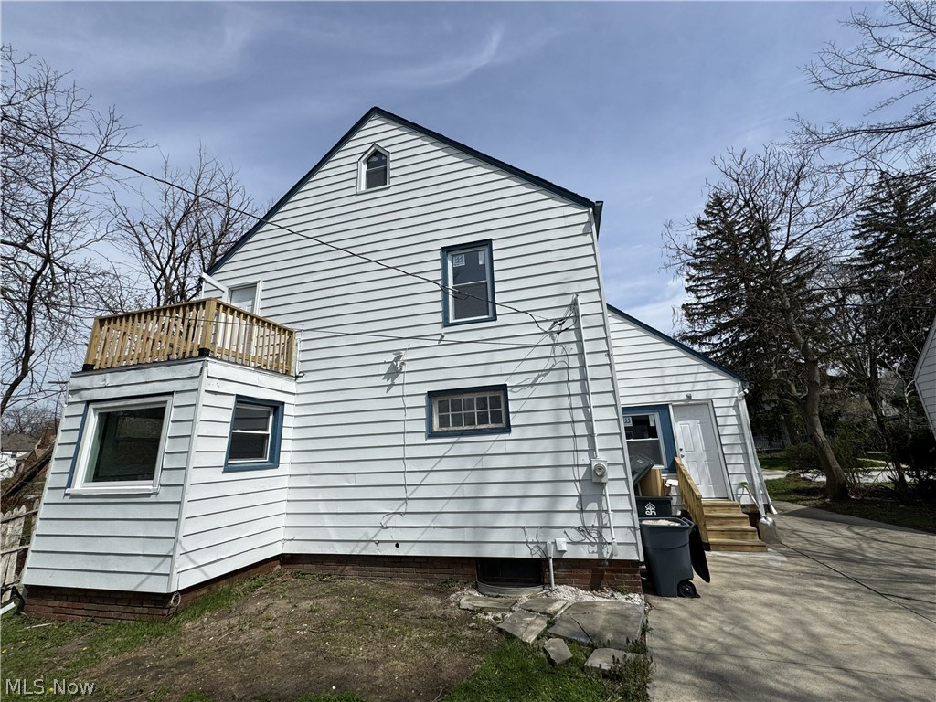888 Medford Road Cleveland Heights OH 44121