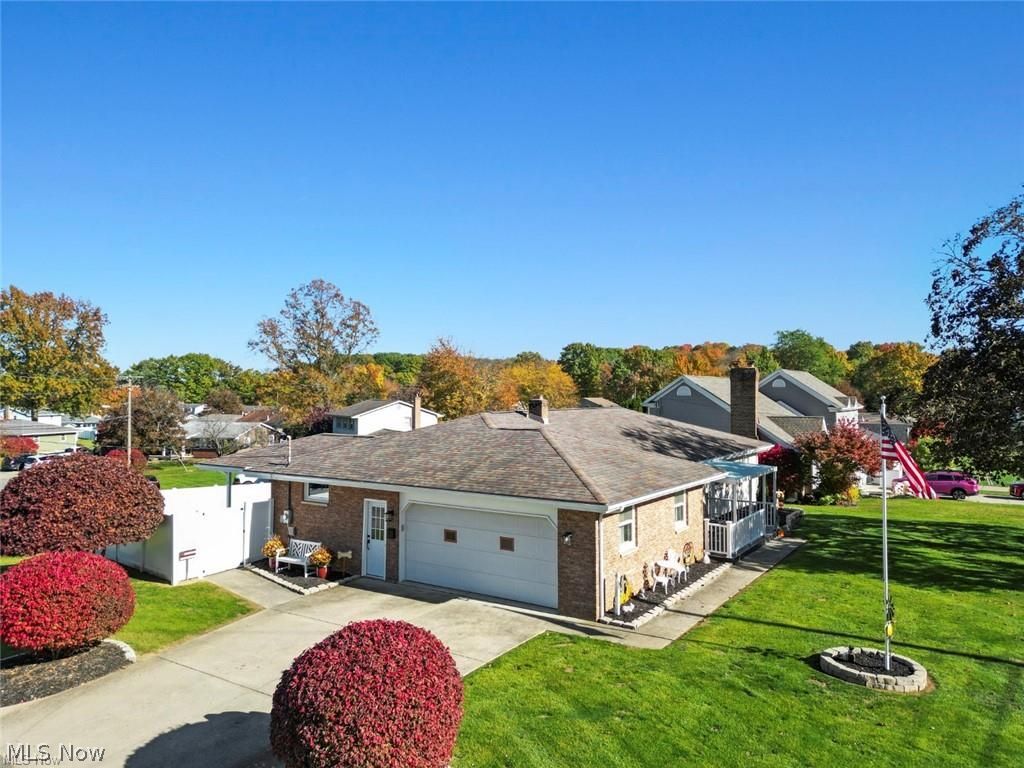 154 Rocky Ledge Drive Struthers OH 44471