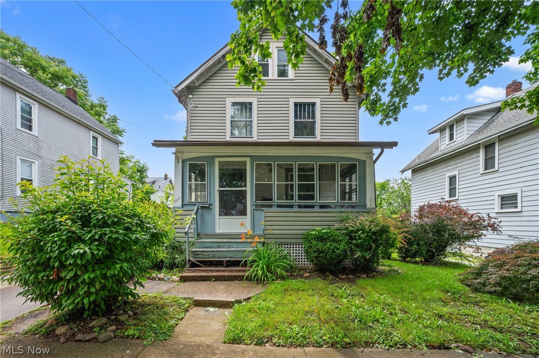 2240 12th Street SW Akron OH 44314