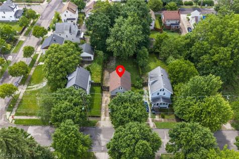 2240 12th Street SW Akron OH 44314