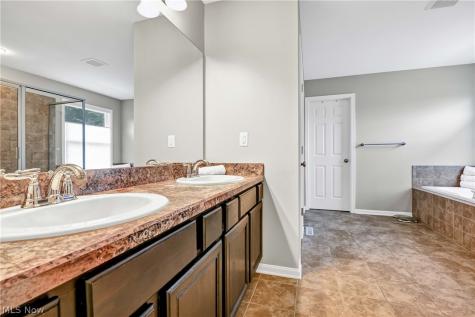 33564 Augusta Way Avon OH 44011