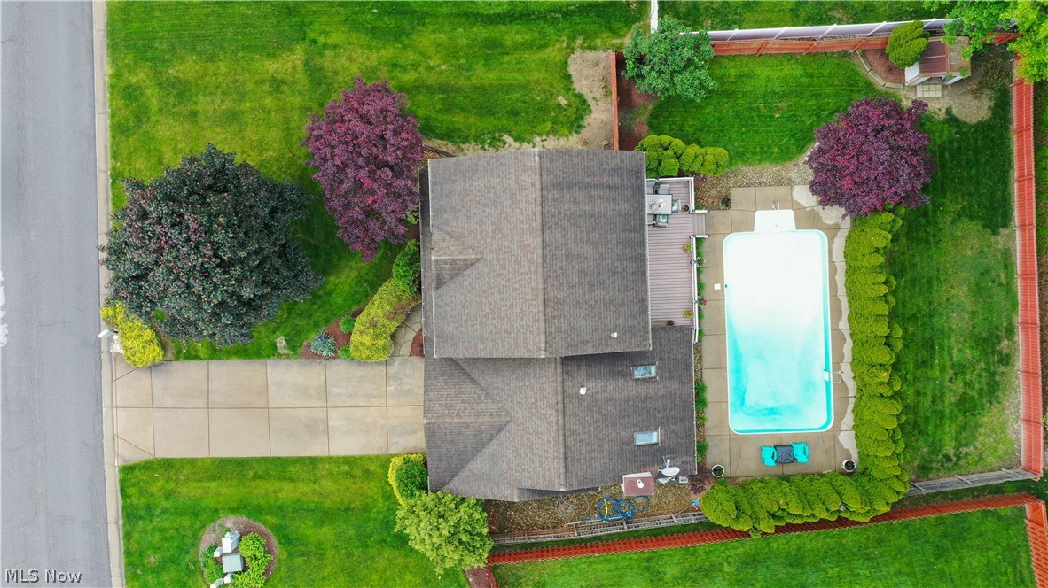 1208 Cedarwood Drive Mineral Ridge OH 44440