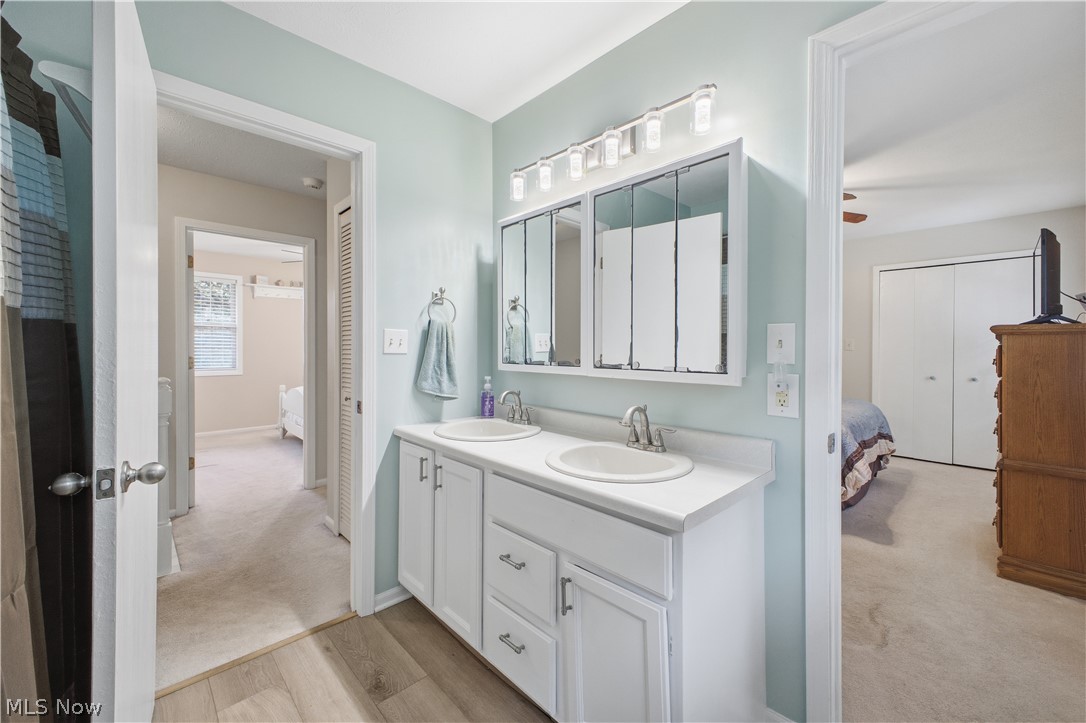1208 Cedarwood Drive Mineral Ridge OH 44440