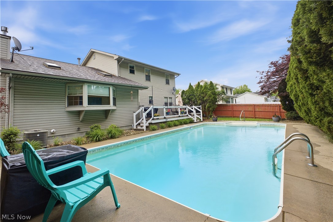 1208 Cedarwood Drive Mineral Ridge OH 44440