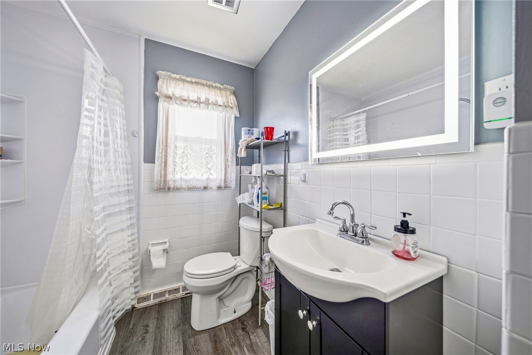 240 Russell Road Conneaut OH 44030
