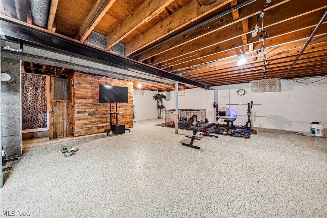 240 Russell Road Conneaut OH 44030