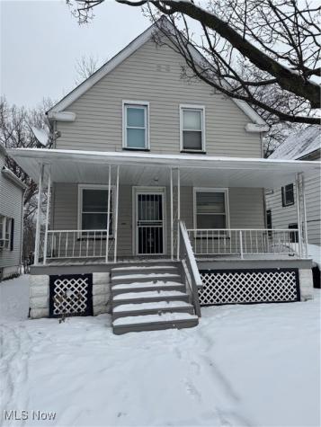 2963 E 67th Street Cleveland OH 44127