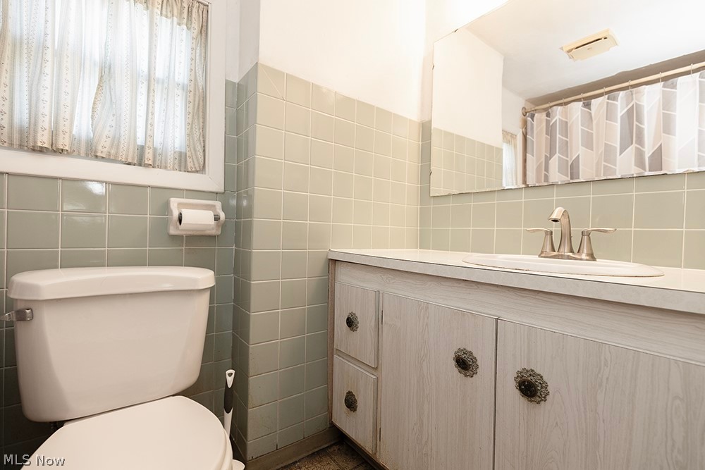 115 Riverdale Court Elyria OH 44035
