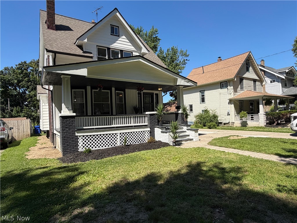 17800 Larchwood Avenue Cleveland OH 44135