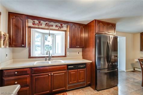 4710 Brunnerdale Avenue NW Canton OH 44718