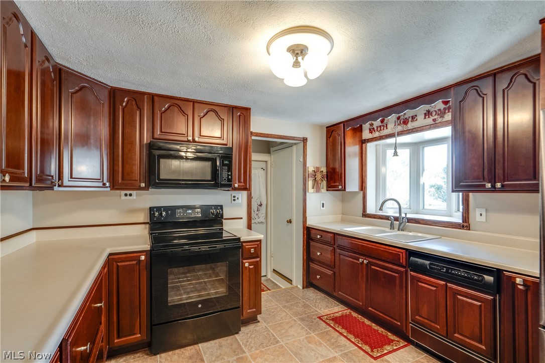 4710 Brunnerdale Avenue NW Canton OH 44718